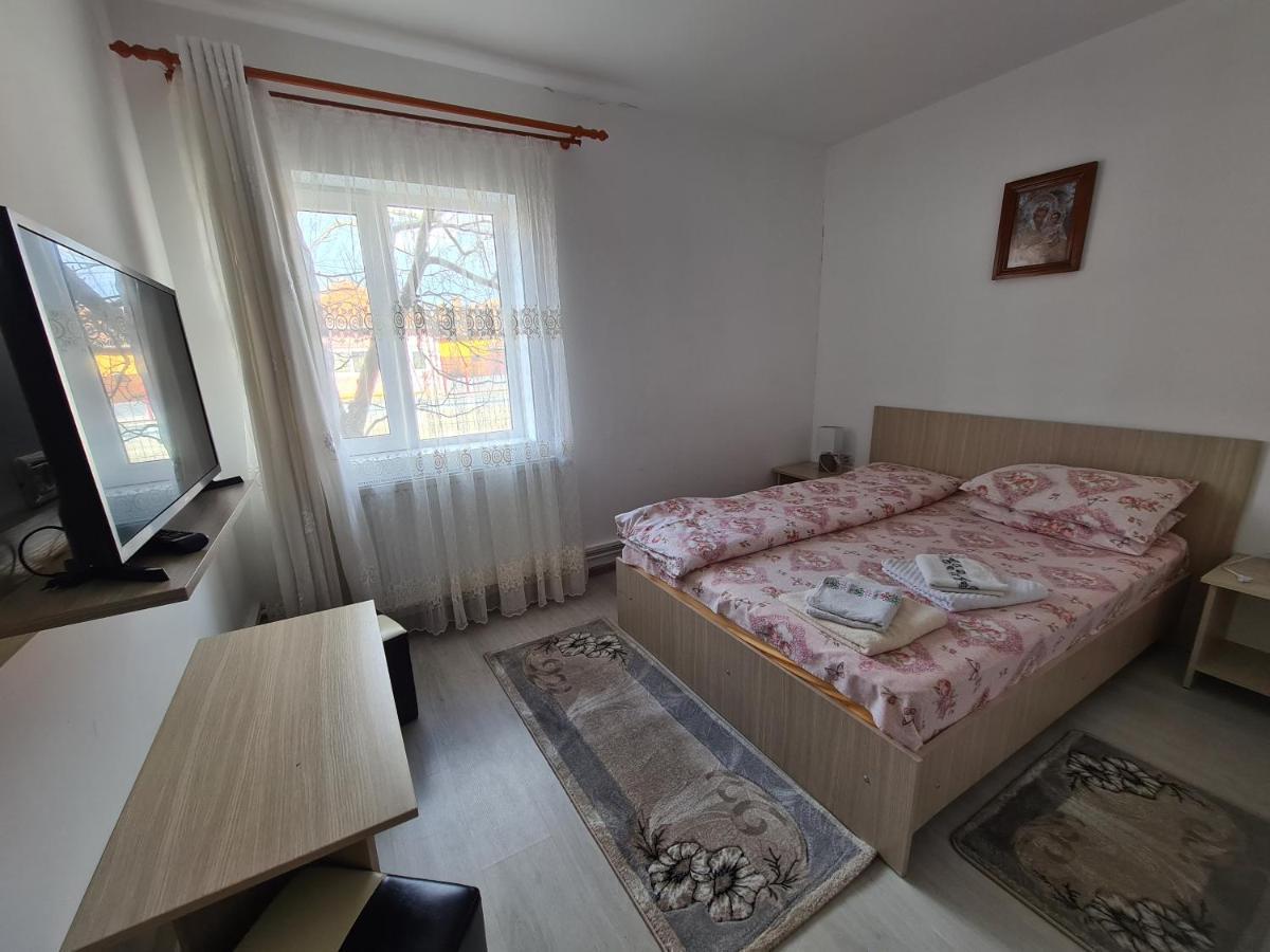 Cazare Turism Prislop Hotel Hateg Bagian luar foto