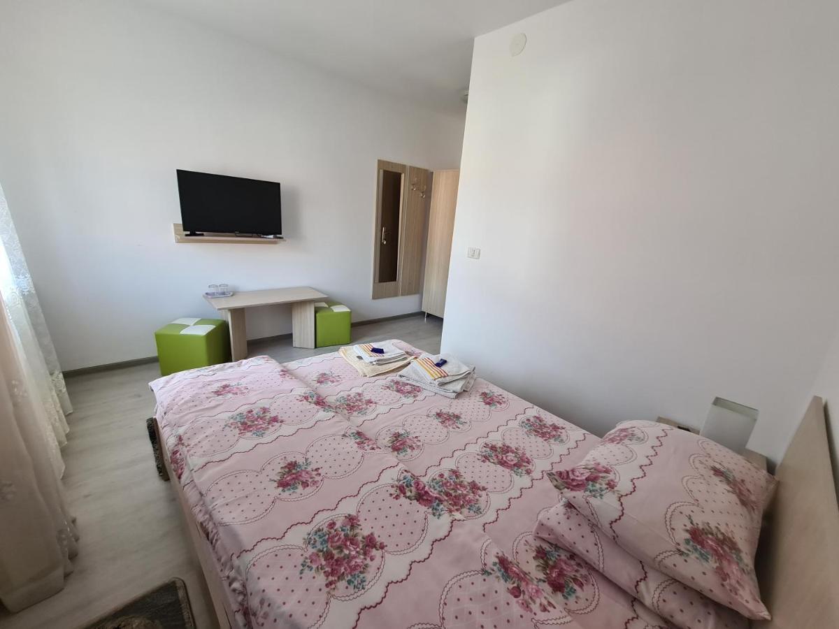 Cazare Turism Prislop Hotel Hateg Bagian luar foto